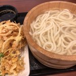 丸亀製麺 - 釜揚げうどん大盛りとかき揚げ！
