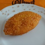 オルブロート - 自家製カレーパン200円(税込)