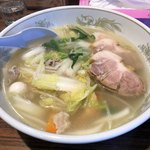 ラーメンハウスどんぐり - 五目ラーメン＋チャーシュー2枚トッピング