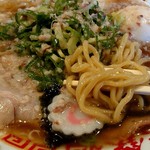 無鉄砲 総本店 - 限定しょうゆチャーシューの麺リフト