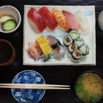 Sushi Kappou Tomoe - ランチ握りセット
