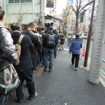 １２：４８　から並んでます。。。動きは早い