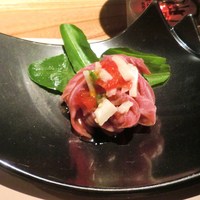 和牛懐石 但馬屋 梅田 - 牛もも肉の冷しゃぶユッケ風