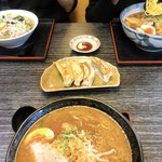 らいもん - 味噌ラーメンの他にうま煮ラーメンとタンメンに餃子