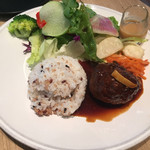 GGG CAFE ～Good Green Garden～ - ＊ 煮込みハンバーグ　1380円