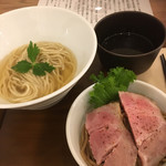 自家製粉石臼挽き小麦 洛中その咲 - 