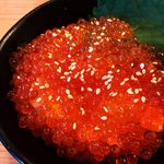 #肉寿司#野菜巻き串#熟成魚 ハッシュタグ 梅田本店 - 赤白緑黒の競演。
