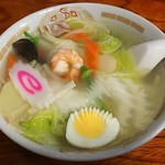 神田川 - 五目ﾗｰﾒﾝ(塩味)825円