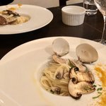 オステリア カステリーナ - 蛤と大黒しめじのペペロンチーノ・淡路製麺リングイネ