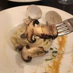 オステリア カステリーナ - 蛤と大黒しめじのペペロンチーノ・淡路製麺リングイネ