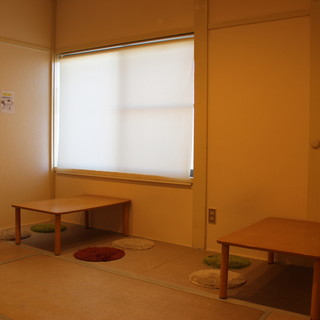 [4名卓×3席]お子様と一緒に楽しめる寛ぎ空間です