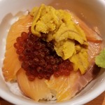 麺屋 六感堂 - ミニサーモン親子丼＋雲丹増し