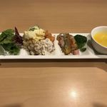 ビストロ レザン - 前菜　グリーンサラダ、4種のサラダ、ハムのピザ風味、コーンスープ