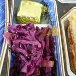フランス人の店　ボー・スィエル - チョコレートと紫キャベツ（？）