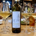 酒とタイ料理 ピッサヌローク - 白ワインを合わせて