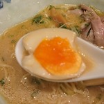 麺屋たくみ - ボロボロ煮卵
