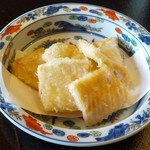 徳山鮓 - 鱒の天婦羅：揚げたてで 熱々！　美味しく頂きました。 牛肉の食べられない家内向けに、出して頂きました。　　　　　　2019.10.26 