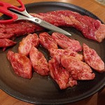 やきにくやさん - 2019年10月　和牛ダイヤカットステーキ+中落カルビ