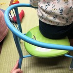 元祖 田丸屋 - 子供用の椅子は座ると音がなる椅子でした。