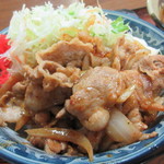 江戸家 - ピリ辛味の豚バラ炒めがいっぱい