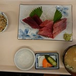 Kikuchi - 2019年10月　まぐろのおさしみ定食　1200円