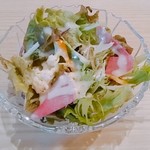 洋食 チソウ - 有機野菜入りサラダ　1000円ちょっとのランチのサラダとしてはかなりいい