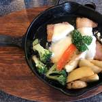 松江堀川地ビール館 ビアレストラン - 奥出雲ポークのベーコンチーズ焼き　820円