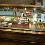 アン プティ スター - 色々なチーズケーキが並んでいます♪