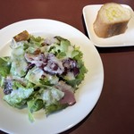 イタリア料理 GIOVANNI - 『サラダ』とフランスパン