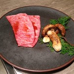 USHIGORO S. - 松茸とザブトンのすき焼き