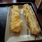讃岐製麺 - 天ぷら(イカとちくわ)