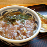 ふる里うどん  - オリーブ牛肉うどん