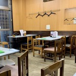 源蔵本店 - テーブル席