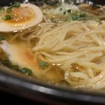 華道 - あっさり汁そばは細麺