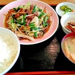 萬壽園 - レバニラ炒め定食