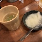 串鳥 - お通し無料　スープと大根おろし