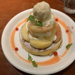 カフェ アクイーユ - 2019年8月　桃づくしのパンケーキ