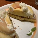カフェ アクイーユ - 2019年8月　桃づくしのパンケーキ