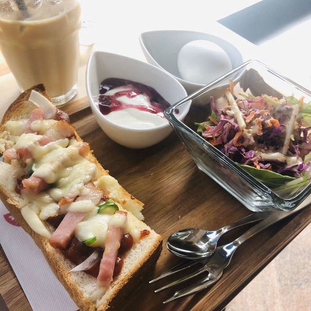 金山市民会館店 サンモリッツ名古屋 コーヒーとスイーツの美味しいカフェ