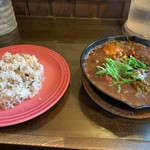 手ごねハンバーグ（ルーカレー）