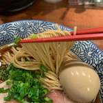 麺や而今 大東本店 - 麺