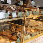 ブーランジェリー パティスリー トレトゥール アダチ - 店内