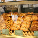 ブーランジェリー パティスリー トレトゥール アダチ - 店内