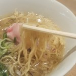 らぁ麺 鳳仙花 - 全粒粉配合の多加水麺