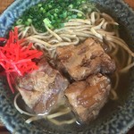 御殿山 - 軟骨ソーキそば大(900円)/胚芽麺