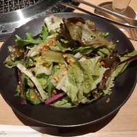 尾崎牛焼肉 銀座 ひむか - 胡麻塩サラダ