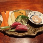 山人 - 自然農法季節の蒸し野菜(自家製塩麹ソース)