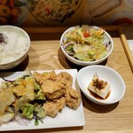 pier69 - 唐揚げ＋並盛＋グリーンサラダ