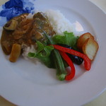 メインダイニングルーム - スモールサイズでコースの量としては最適