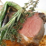 アーリア ディ タクボ - メイン　米藁で燻したオーストラリア産仔羊の炭火焼き　粒マスタードソース